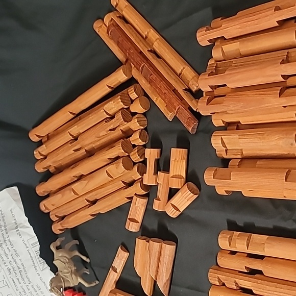 LITTLE PIONEER Wooden Log Playset Fort TImberland Wood Building Logs - Picture 7 of 8